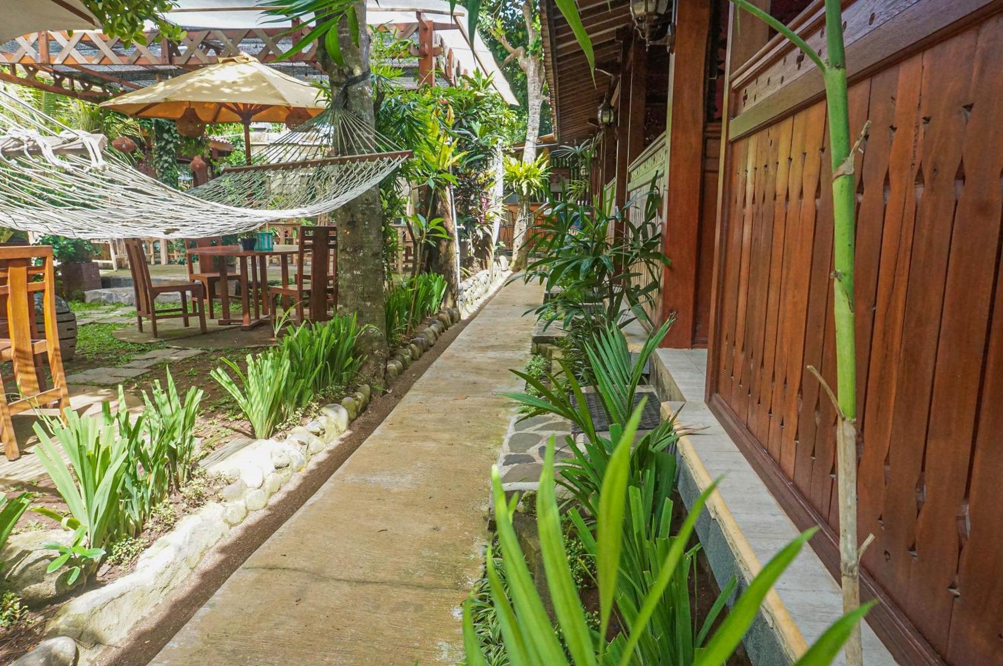 The Wisma Pulau Merah Pasanggaran Room photo