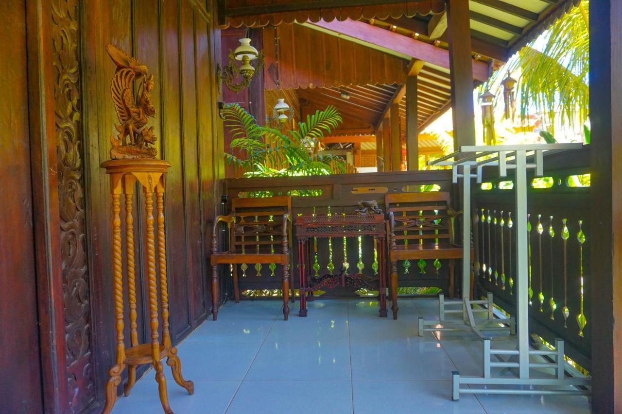 The Wisma Pulau Merah Pasanggaran Exterior photo